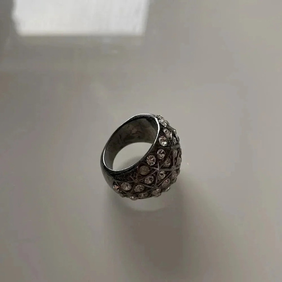 Faux Diamond Ring / FREE  with a purchase - Picture 2 of 12
